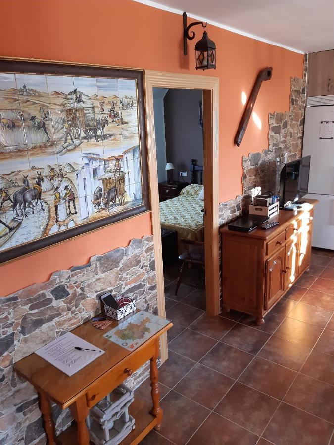 Casa Rural Mi Descanso Valdefuentes de Sangusín Eksteriør billede