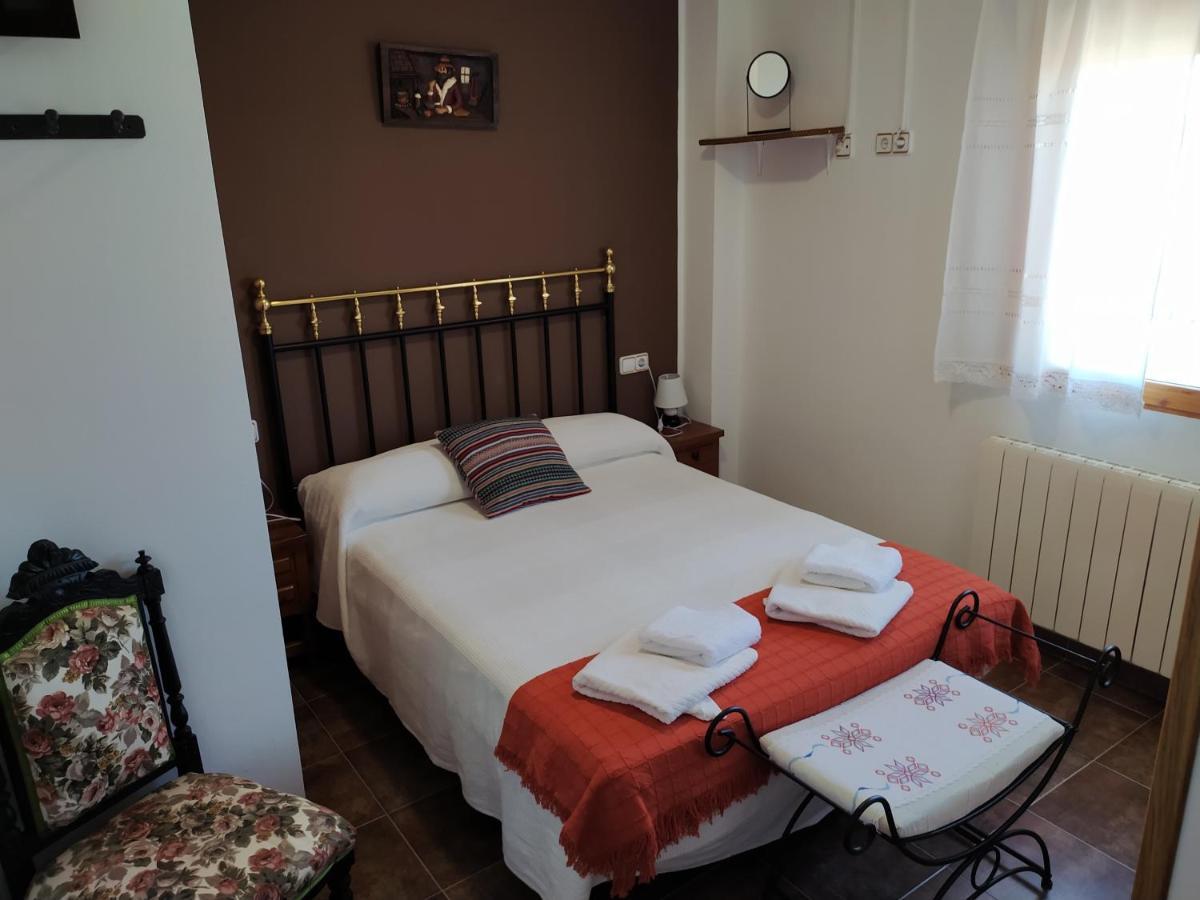 Casa Rural Mi Descanso Valdefuentes de Sangusín Eksteriør billede