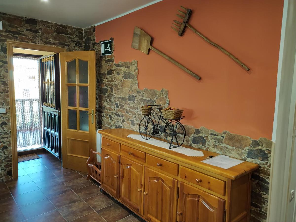 Casa Rural Mi Descanso Valdefuentes de Sangusín Eksteriør billede